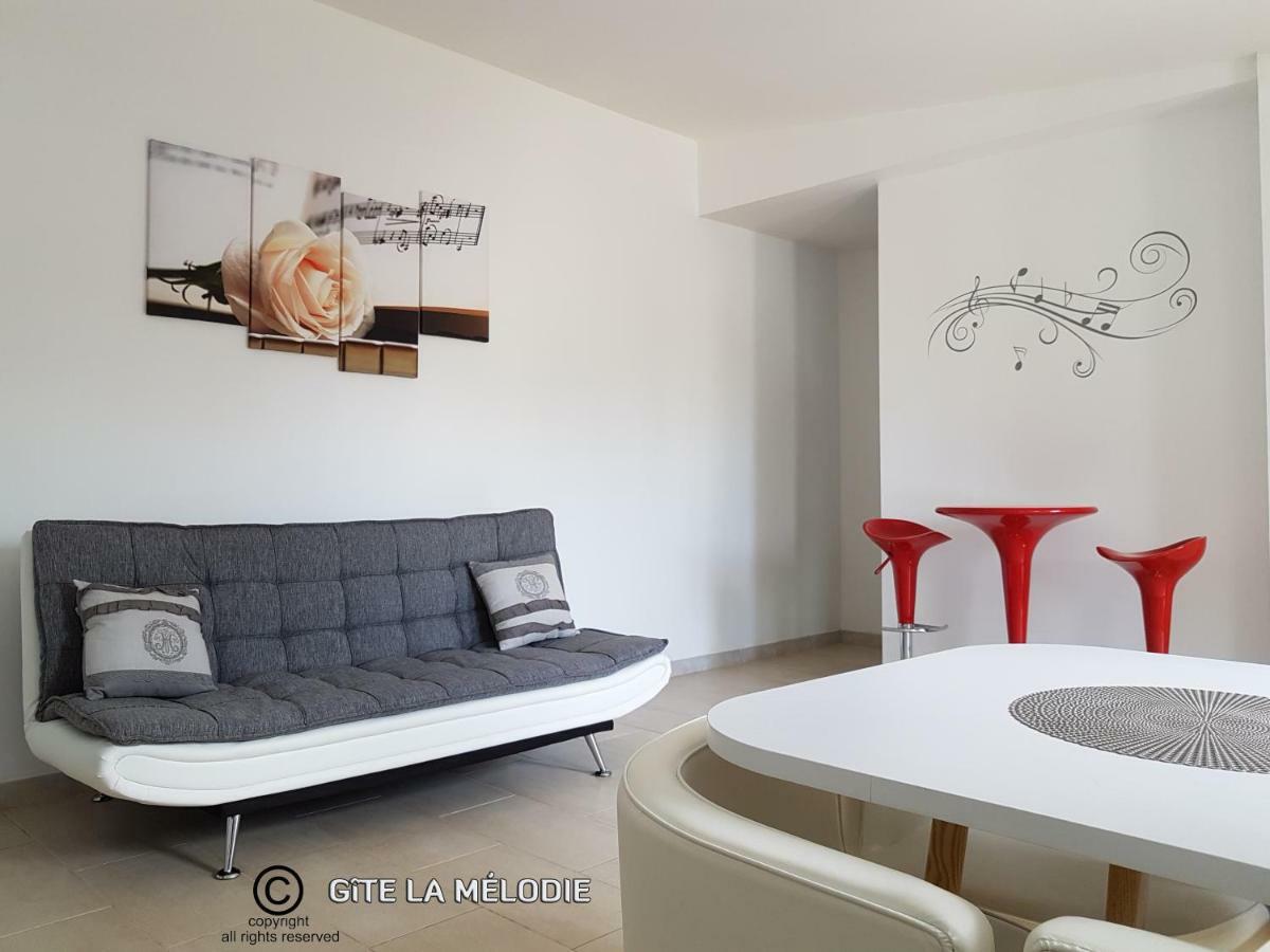 Gite La Melodie Longueville  Exterior photo
